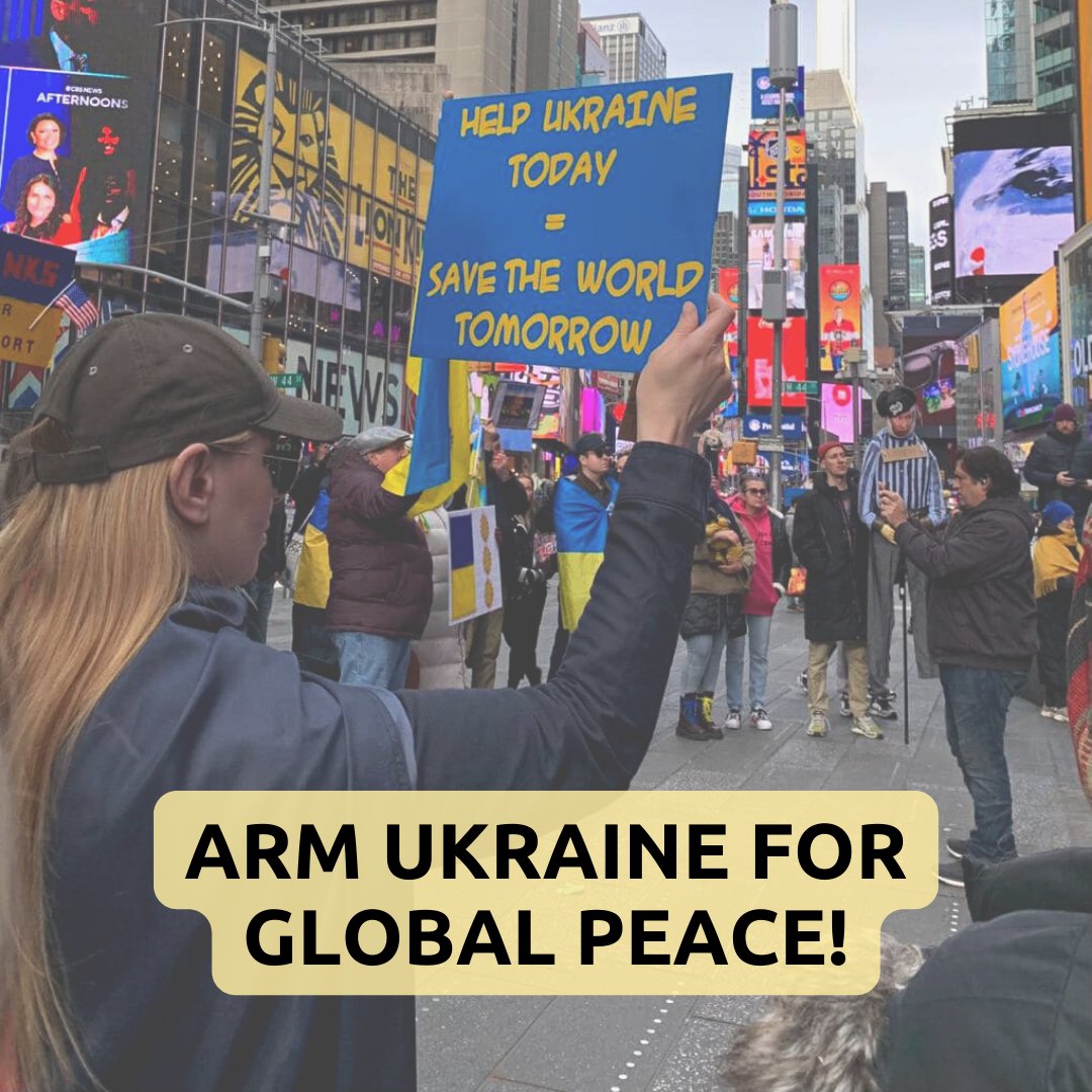 UDoNation_'s tweet photo. In New York, the Ukrainian diaspora organized another rally in support of Ukraine and against russian aggression. On Saturday, dozens of people came to Times Square with Ukrainian flags and placards.

#ArmUkraineNow
#StandWithUkraine 
#СлаваЗСУ https://t.co/0durytQDiZ
