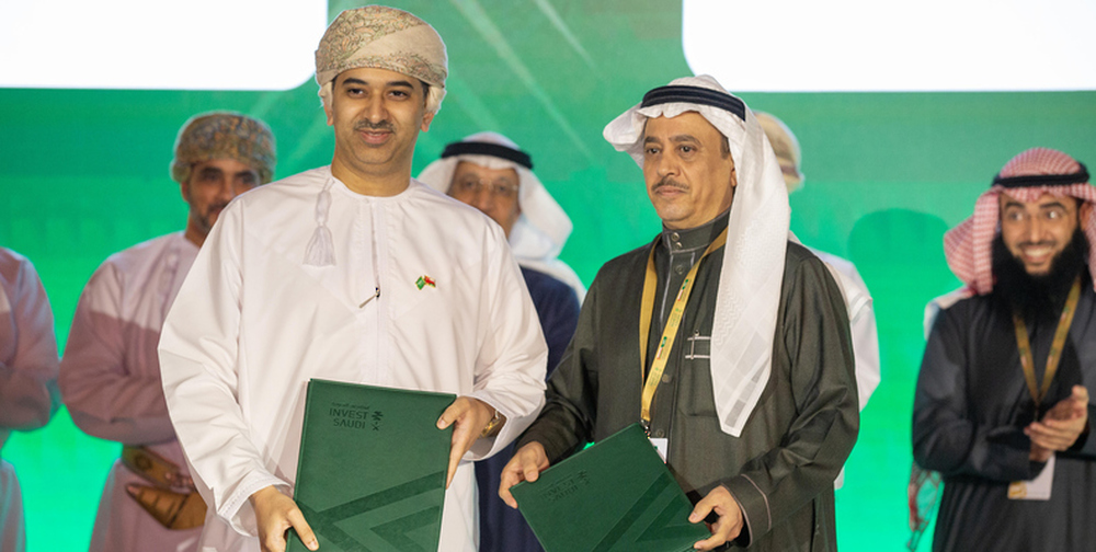 OmanObserver's tweet photo. Oman, KSA ink several agreements, MoUs 
More: https://t.co/c0oXuUfFEK https://t.co/hDLPdROsId