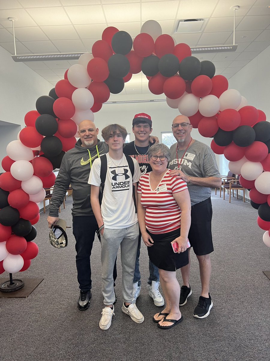 Blessed to have officially signed to <a href="/msum_football/">MSUM Dragon Football</a> 🔴⚫️🐉 <a href="/PalmettoFBall/">Palmetto Football</a> <a href="/Coach_KBjr/">KB Belton 🏈</a> <a href="/CoachDaveMarino/">Dave Marino</a> <a href="/TVanceCSCS/">Vance Performance</a> <a href="/ahack3tt89/">Aaron Hackett</a> <a href="/LarryNemzek/">make some NEMZEK noise</a> <a href="/KevinMurphy_74/">Kevin Murphy</a> <a href="/CoachLaqua/">Steve Laqua</a> <a href="/CoachScott_88/">AJ Scott</a> @coach_needer