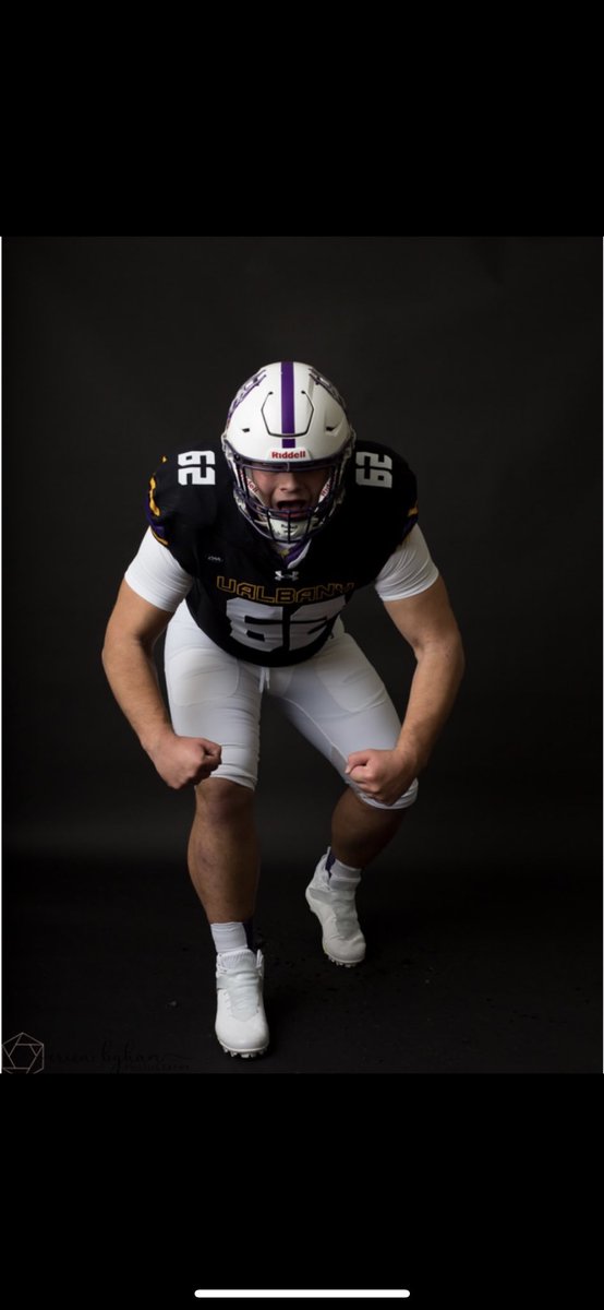 bde42503's tweet photo. Officially signed. Go Danes!!               
@CoachAlsadek @markduda73 @CoachJPardini @RayDayton3 @MikeRickert9 https://t.co/nXPHTuXi54