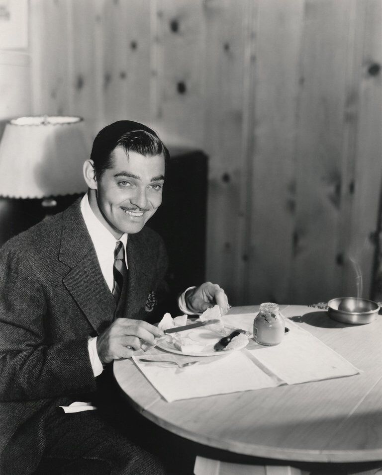 Breakfast with Mr. Gable, who was born 2/1/1901. 
#BOTD #ClarkGable