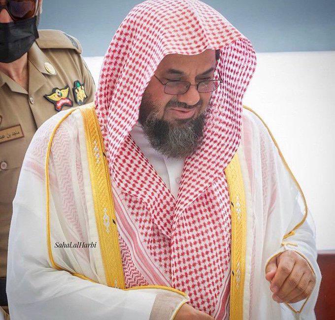الشيخ سعود الشريم يودع إمامة المسجد الحرام بعد ٣٢ سنة
