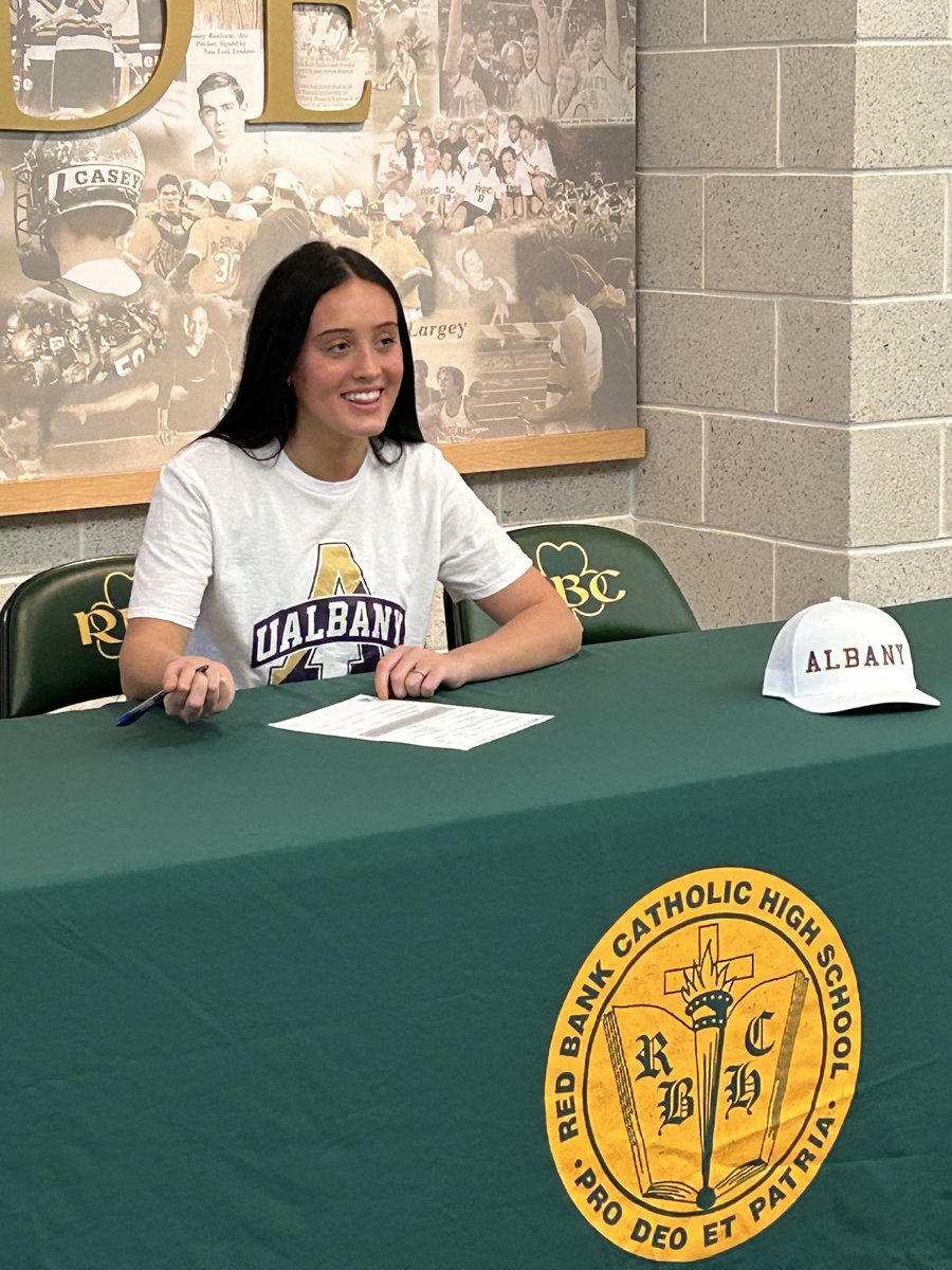 franklawrence53's tweet photo. So happy to be on hand as ⁦@gianna_romeo⁩ signed her LOI to play at Albany next year! ⁦@CaseysSports⁩ ⁦@nlowe11⁩ ⁦@BrandonGouldHS⁩ ⁦@njgsca⁩ ⁦@shorecoaches1⁩ https://t.co/v0RXdamjq8