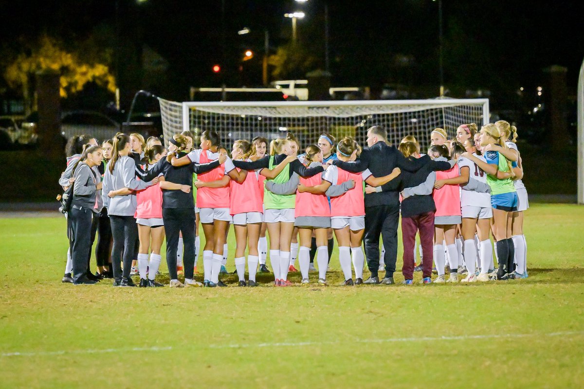 Happy National Girls &amp; Women in Sports Day! 

Thankful for our tremendous female student-athletes who make countless contributions to our university, both on + off the field of competition! 👏

#NGWSD | #GoBEARS
