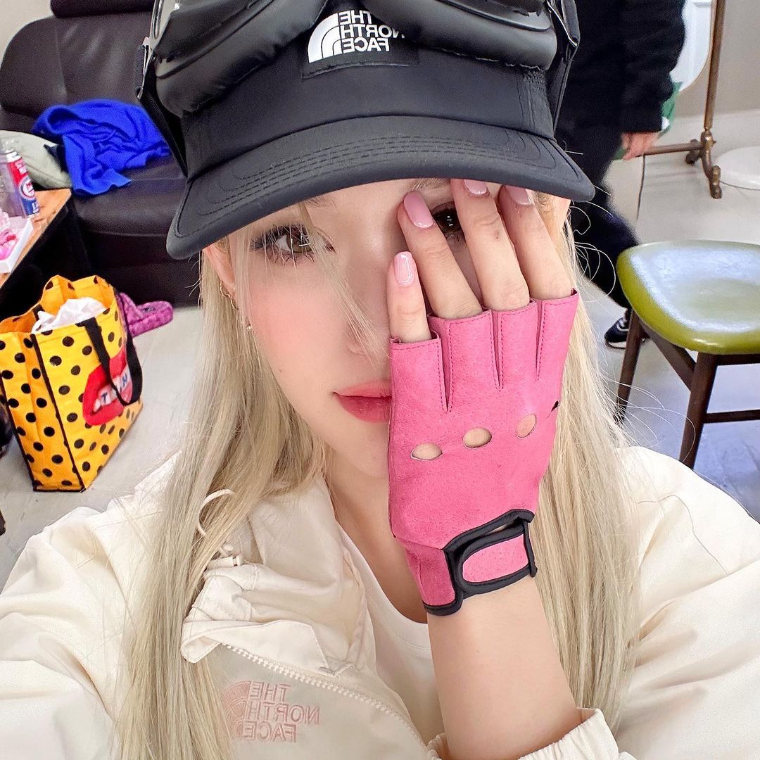 sxmidouma's tweet photo. somsom in pink 💗 https://t.co/3bBQ3wfXFk