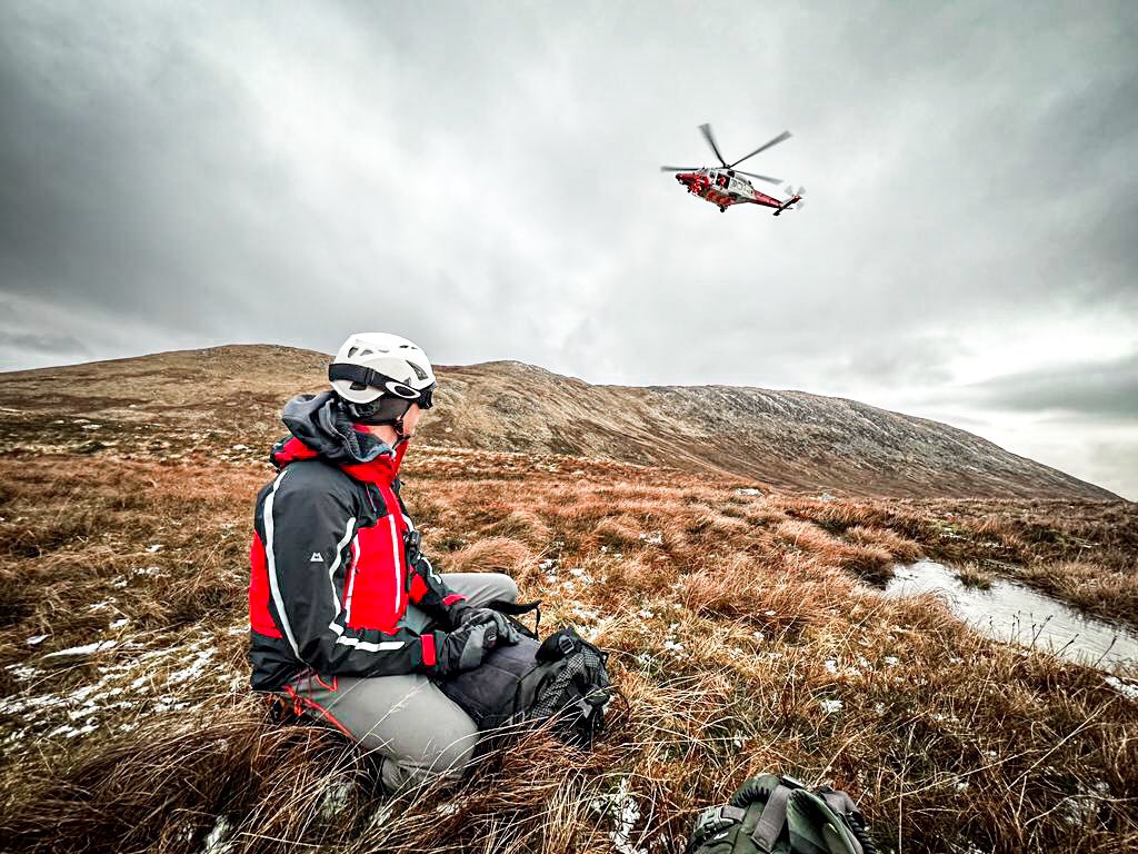raf_mrs's tweet photo. #RAFMRS on a #callout with @LochaberMRT @PoliceScotland @HMCGHighland to #BenNevis Five Finger Gully #NextGenRAF #SearchAndRescue #MountainRescue #WHENSOEVER https://t.co/8su25C0PyA