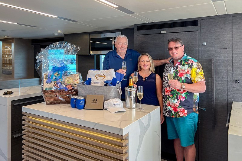 HorizonYachtUSA's tweet photo. The seventh #FD75 hull was recently delivered to a fourth time #HorizonYacht owner during a champagne ceremony!
#DefineYourHorizon https://t.co/Ct1nlzf72U