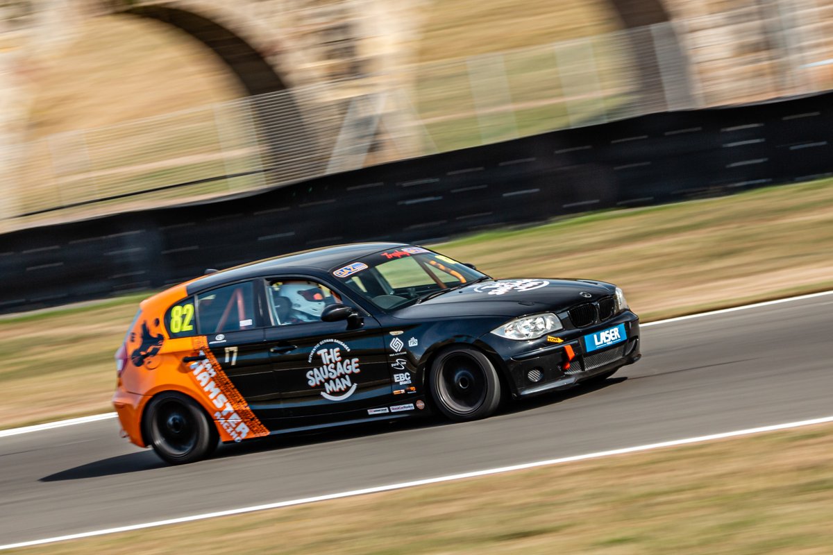 ebcbrakesuk's tweet photo. The EBC #Bluestuff-equipped @TeamHamster82 team had a fantastic debutant full year in the 2022 @750MotorClub #116Trophy.

Read their full story here: https://t.co/hoY5Ou1E29 https://t.co/7VpL4H6kou