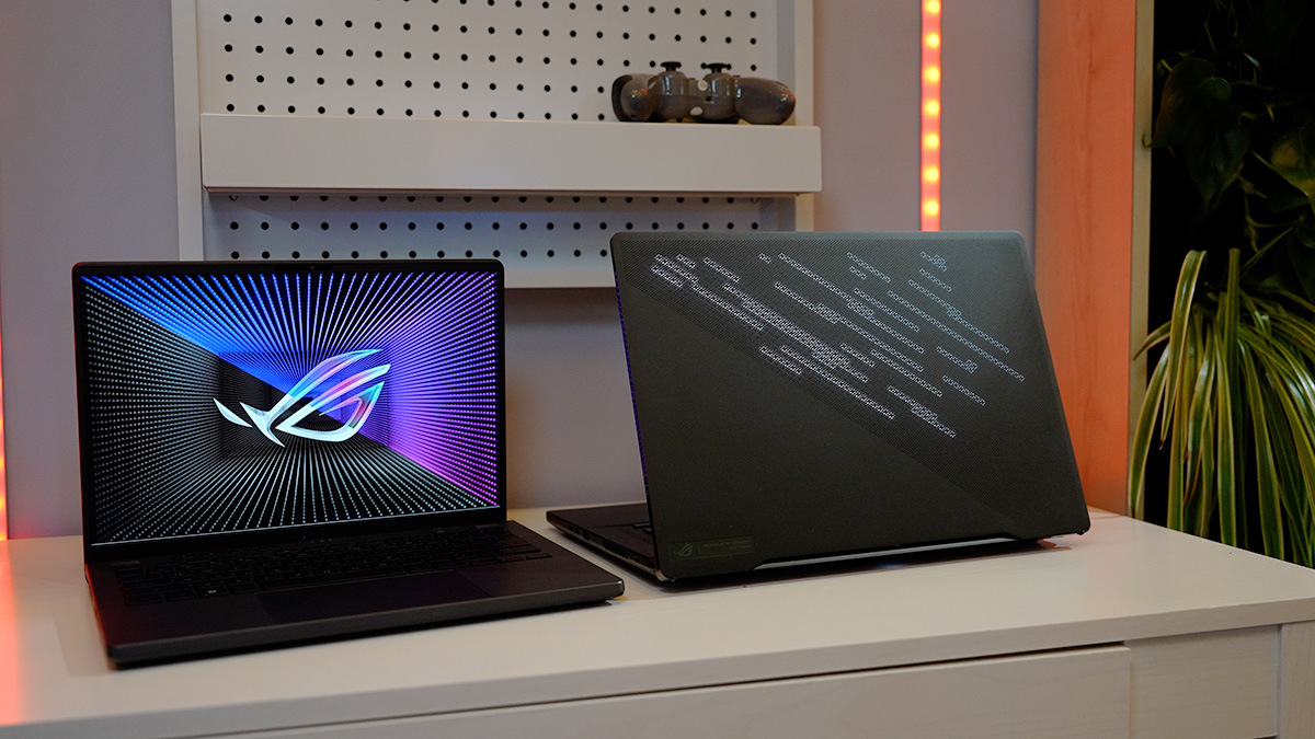 ASUS_ROGNA's tweet image. Check out the view 💻👀

Nebula HDR in the front &amp;amp; AniMe Matrix in the back ↩ 

#ZephyrusM16