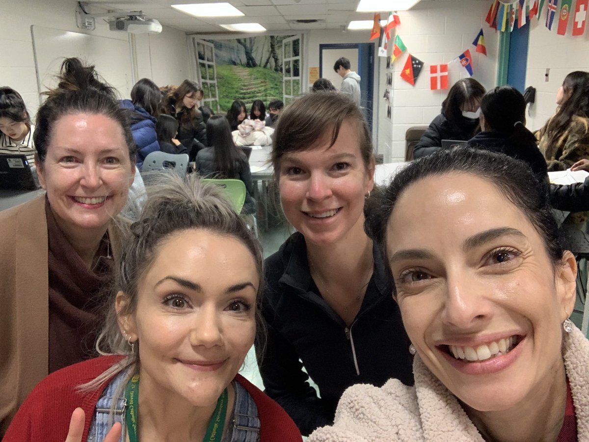 The <a href="/StDavidCeltics/">St David Catholic Secondary School</a> ML Team is happy to welcome our new students from Korea! 환영합니다 한국 학생들 wcdsbawesome #awaken <a href="/MissP2933/">Ms. Pietrobon</a> <a href="/WCDSBIntl/">WCDSBInternational</a>