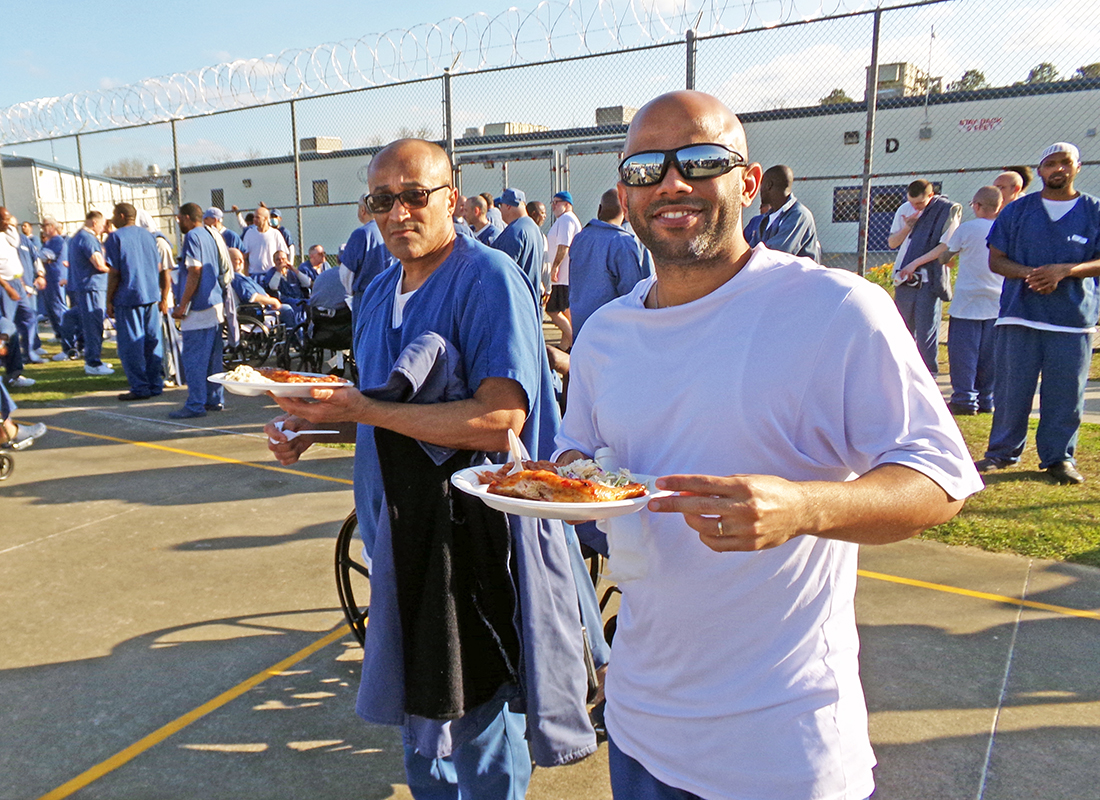 MTC_Trains's tweet image. The Graceville Correctional Facility in #GracevilleFL recently held a #fieldday consisting of over 1,700 residents and staff, multiple booths, a #BBQ dinner, and various activities, including karaoke, cornhole, relay races, and sports. 🏅🏈#mtcchangeslives #BIONIC