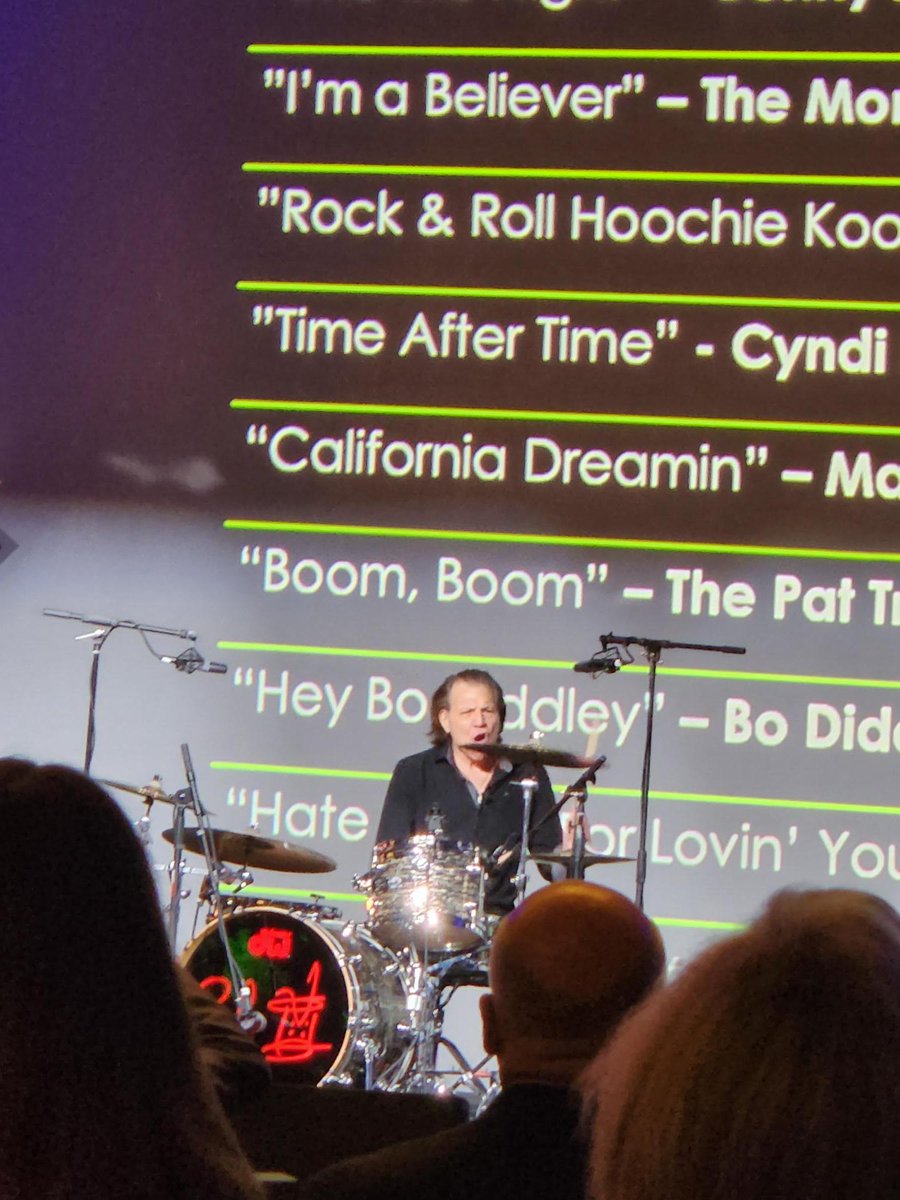 johndame's tweet photo. Day 2 at Vistage Chairworld was another great day! We had an awesome keynote from Sandy Gennaro (drummer with Joan Jett, the Monkees, and more). He shared his lessons and business philosophy and even shared some drum tunes. PM celebration at Blake Shelton's Ole Red Bar! https://t.co/wj6gyFmPKP