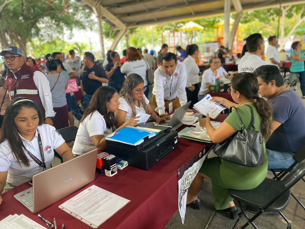 PCivilCancun's tweet photo. Arranca Jornada de Atención Ciudadana “Cancún Nos Une”
📍Domo de la #SM95, sobre la Av. Industrial.
Donde estaremos realizando trámites como:
📑 Anuencia aprobatoria para locales comerciales y renovaciones de bajo riesgo.
1/2 https://t.co/iWNw4pi7hA