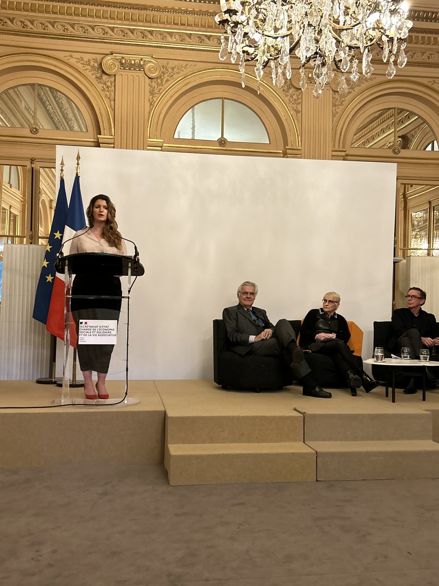 Uniondesmarques's tweet photo. Clôture de l’après-midi par Madame @MarleneSchiappa, Secrétaire d’État chargé de l'Économie sociale et solidaire et de la Vie associative, pour encourager l’initiative et nous inciter, nous les marques, à porter encore plus haut les engagements de communication responsable. https://t.co/Nm59hgZtVd