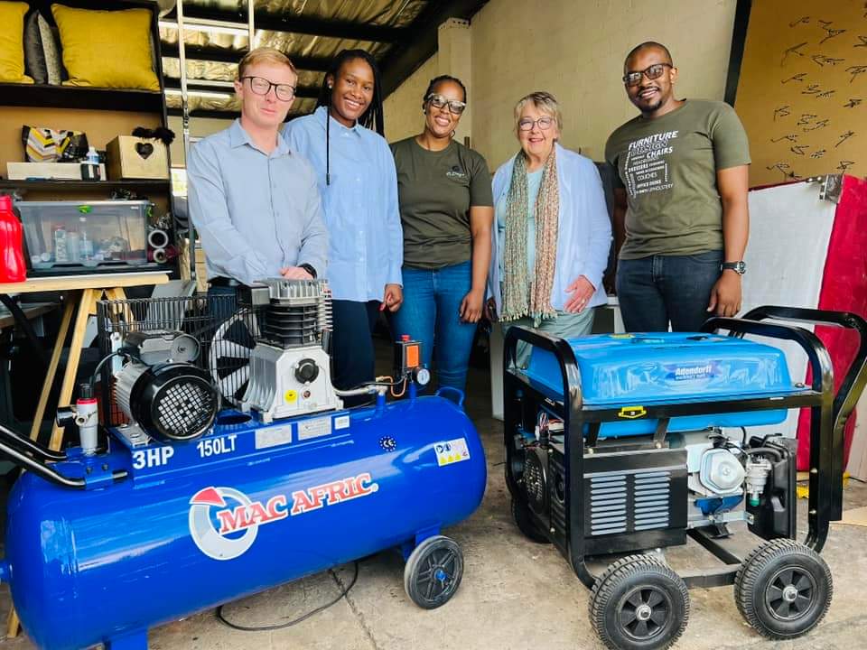 MayorPappas's tweet photo. B-Designs makes custom furniture. They were at the brink of closing due to loadshedding. This would mean 5 people lose their jobs. 

We have managed to keep them going through our small business development programme. 

Please support this local factory shop. https://t.co/vVu6yuf606