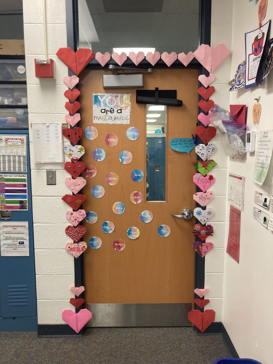 Thank you to Mrs. Sendaydiego for showing us how to create our kindness hearts, we are excited to start filling them with kind notes! 💕#d30learns