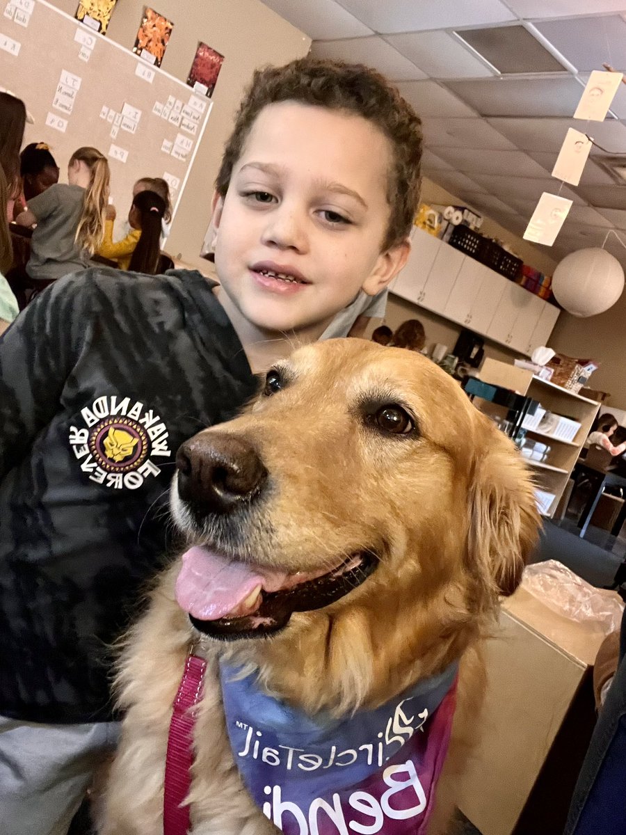 We ❤️ our special time with Bendi in our classroom 🐶 <a href="/Creeksidetweet/">Creekside ECS</a> #WEareLakota #NeedToSucceedCECS