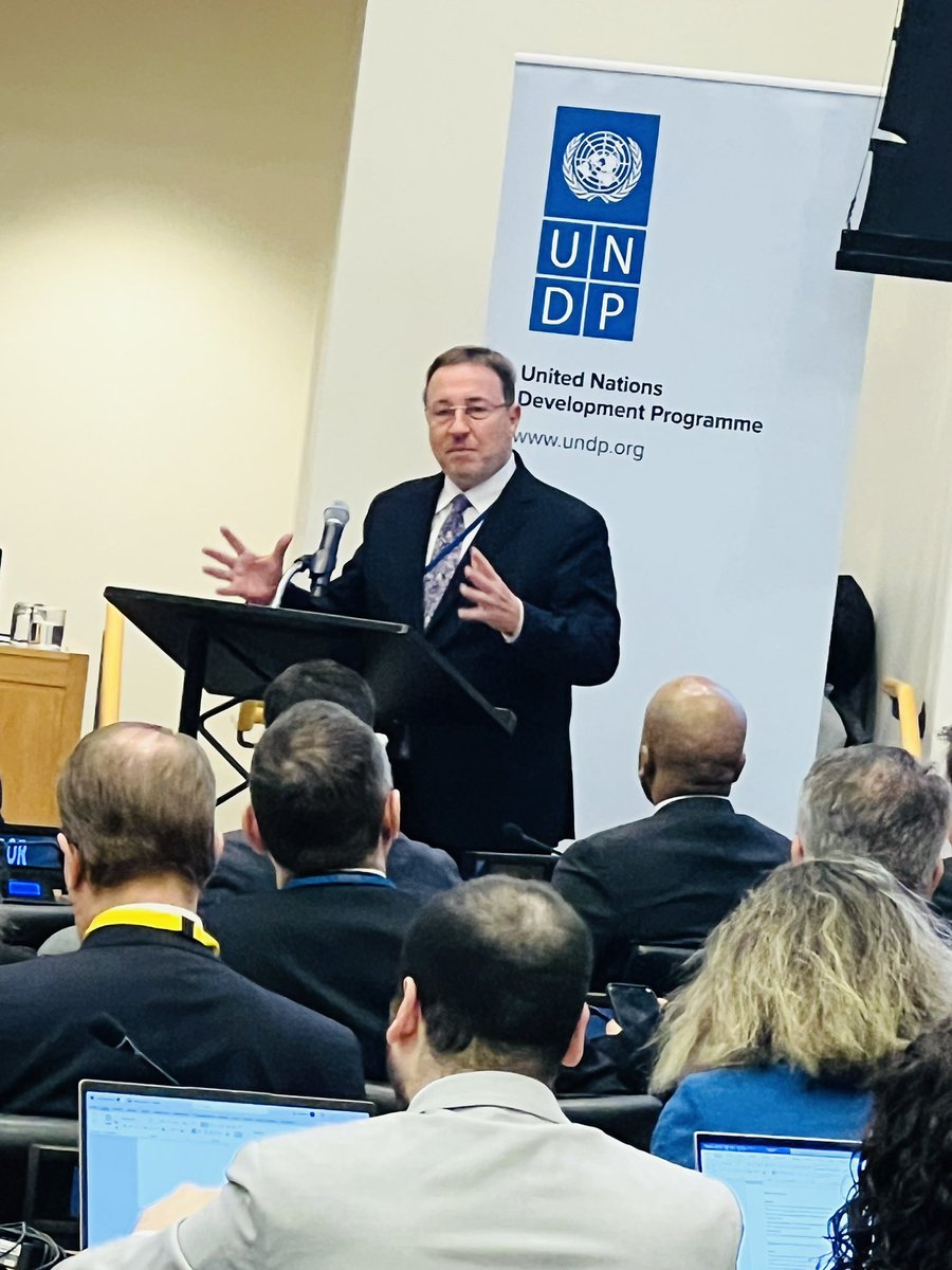 f_pickup's tweet image. At our interactive dialogue w Executive Board, @ASteiner underscores tht #LNOB, fighting poverty, inequality &amp;amp; discrimination is core to DNA of @UNDP, incl. wide-ranging efforts from support to debt restructuring &amp;amp; digitalization to bringing access to energy.
#FutureSmartUNDP