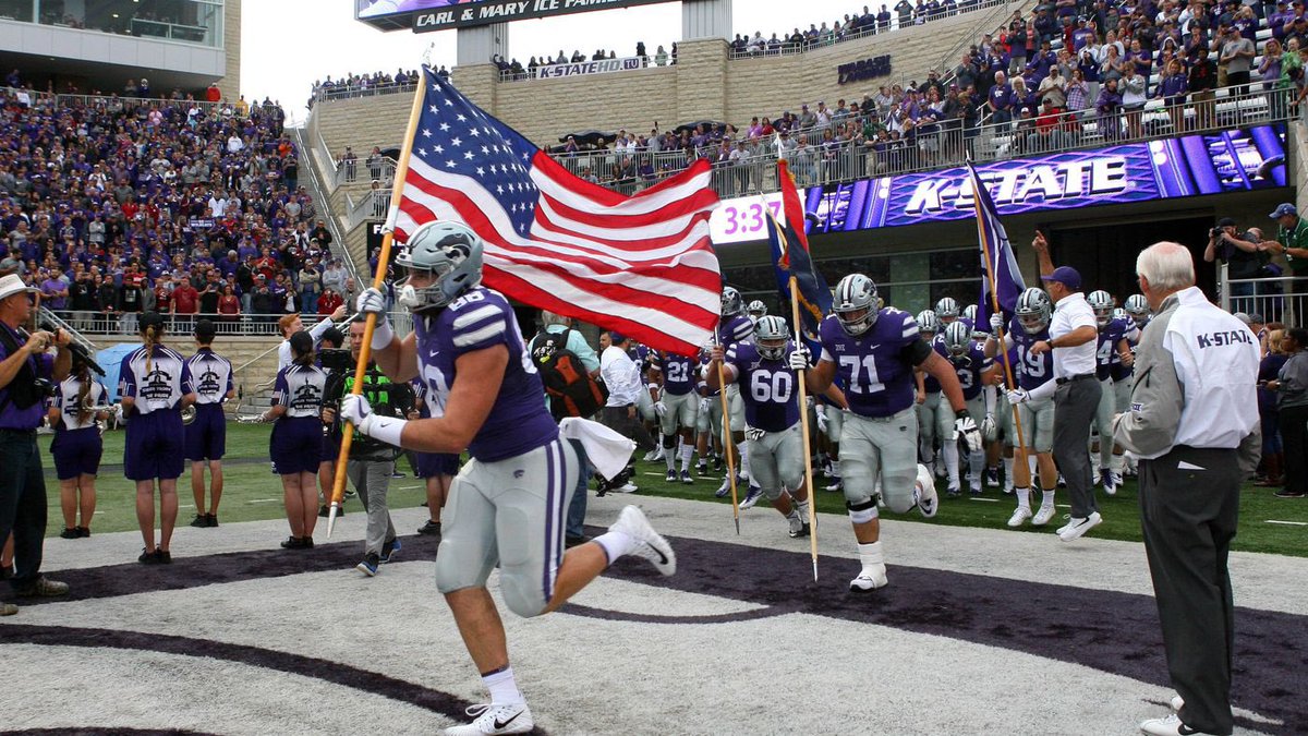 wyattgilmore9's tweet photo. Blessed to receive an offer from @KStateFB !!! @ChadFullington @CoachBuddyWyatt @CoachMikeTui #kstate @CoachKli @spedbraet https://t.co/LnVVQSxvtz