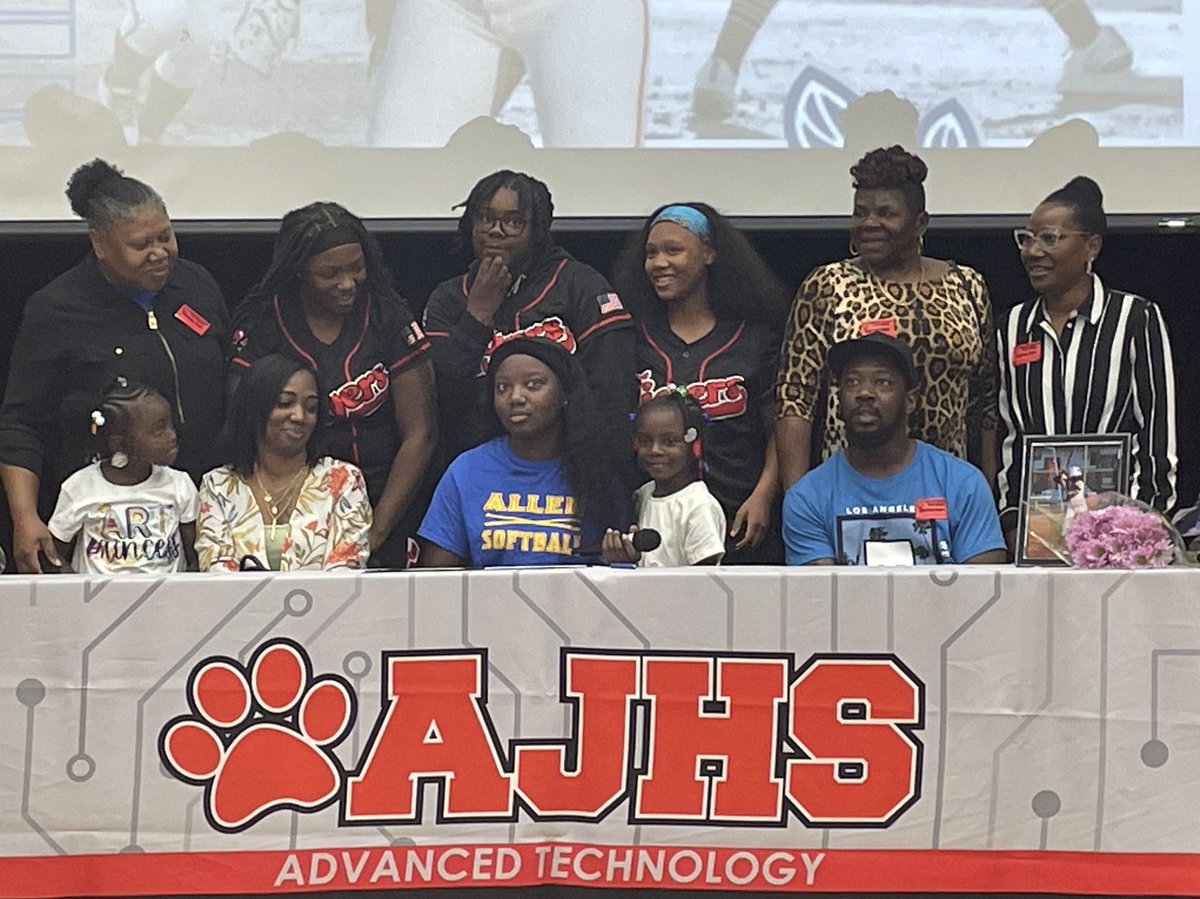 Tammie K Talley tweet media