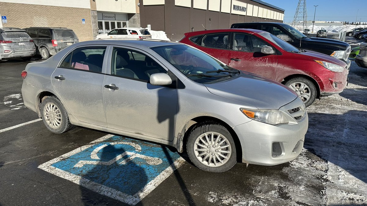 Some people have no respect for handicapped folks who these spots are reserved for. Just a couple of minutes stop at the mall won’t hurt. Nobody’s using it! It’s against the law! Regent Mall this morning. <a href="/HaleyFlaro/">Haley Flaro</a> <a href="/RandyDickinson6/">Randy Dickinson</a> <a href="/fton_drivers/">Fredericton Drivers</a> <a href="/CityFredPolice/">Fredericton Police</a>