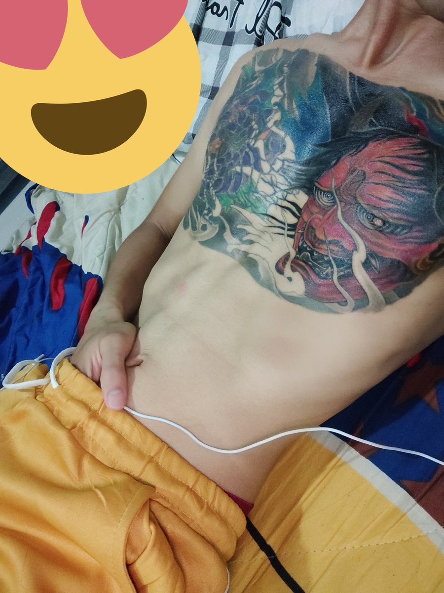 tranhoangkhoi2k's tweet photo. Anh xâm mình dâ!m đãng https://t.co/yDFSKXdzmY