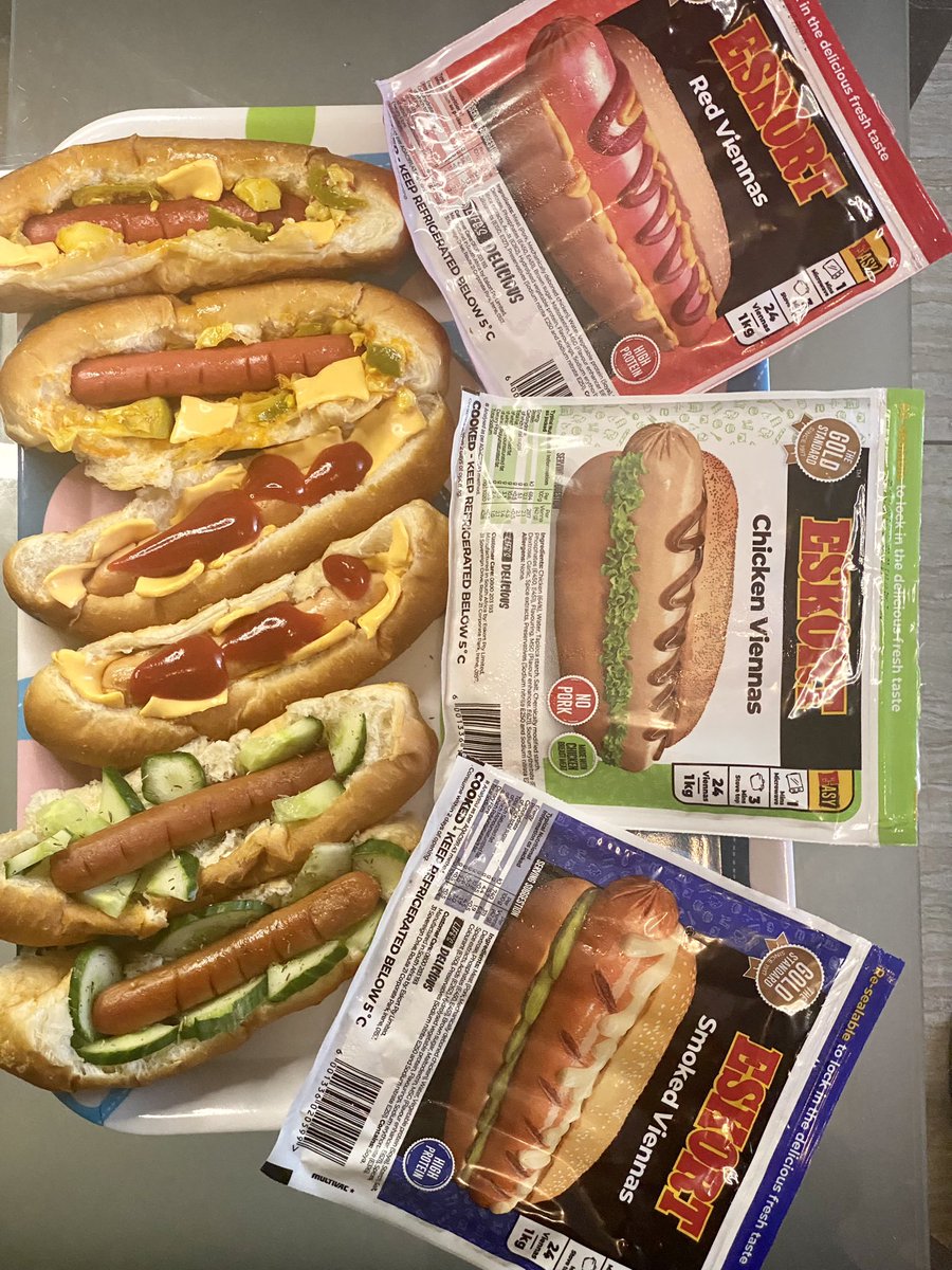 chanty_austine's tweet photo. These are the different types of original hotdogs meals I have made using #EskortOriginal 
This is how the new packaging looks for the Red Vienna, Chicken Vienna’s and Smoked Vienna’s. Now you know what you’re looking for when shopping. I love these 🌭🤤 https://t.co/Sj82MQKX4a