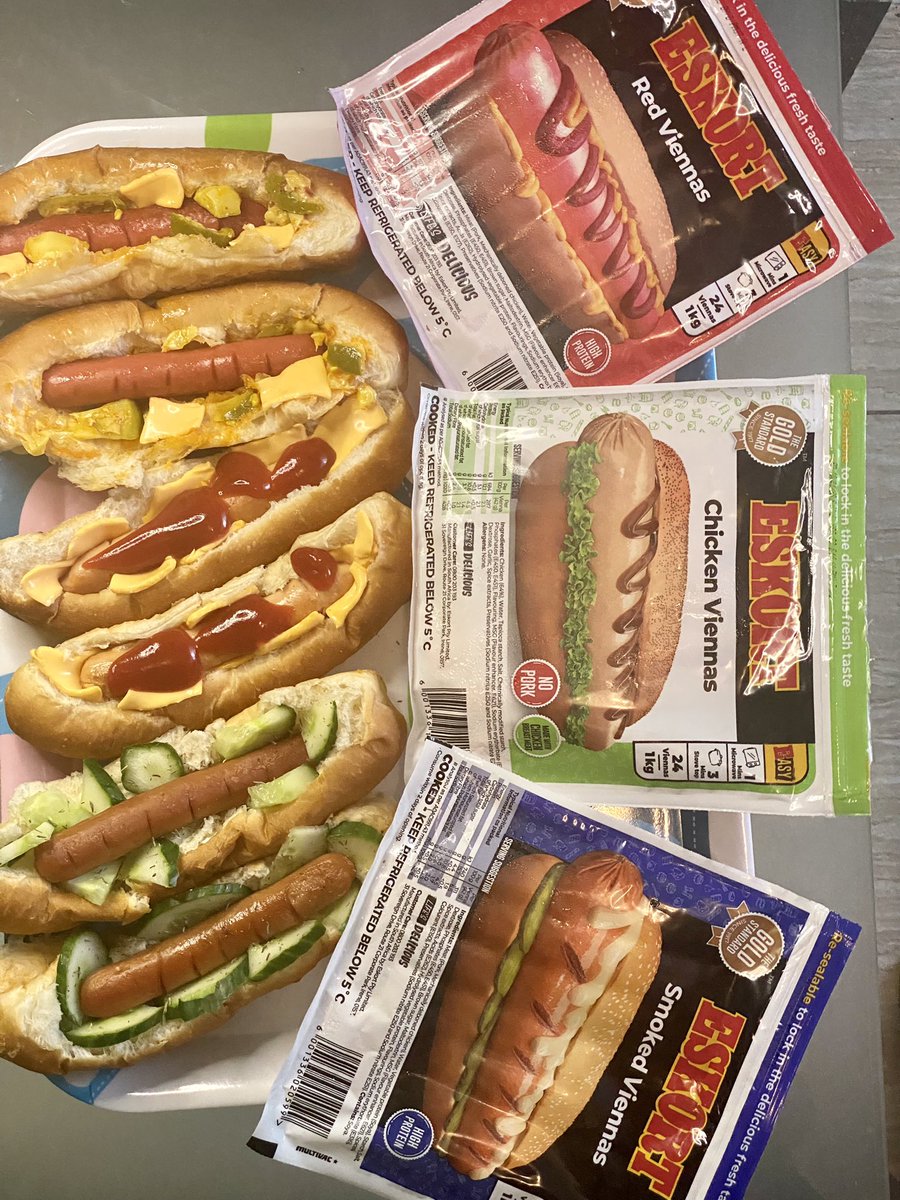 chanty_austine's tweet photo. These are the different types of original hotdogs meals I have made using #EskortOriginal 
This is how the new packaging looks for the Red Vienna, Chicken Vienna’s and Smoked Vienna’s. Now you know what you’re looking for when shopping. I love these 🌭🤤 https://t.co/Sj82MQKX4a
