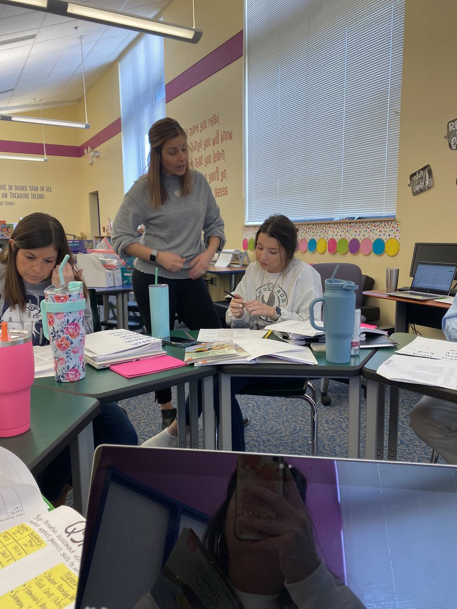 Elizabeth Malloy tweet media