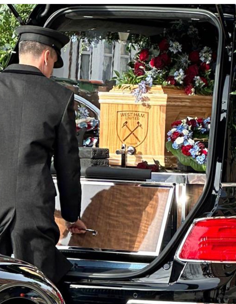 Adam_WestHam's tweet image. David Gold 
#WHTID    

100% ⚒️