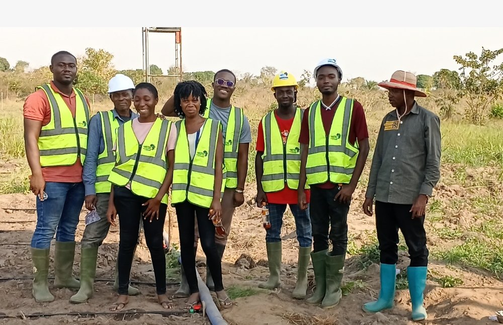 elhadjham's tweet photo. Quand le bonheur se conjugue à la ferme, la jeunesse togolaise exprime son talent... Rejoignez-nous : #AGRITRADE #AFRICA.
#TgTwittos . https://t.co/2Bqnj6uKJc