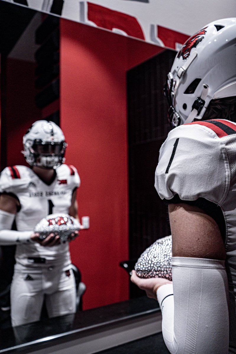 COMMITTED🤍🖤❤️ 
<a href="/AStateFB/">Arkansas State Football</a> <a href="/CoachHeck_/">Keith Heckendorf</a> <a href="/_Coach_Miles/">manny miles</a> <a href="/CoachButchJones/">Butch Jones</a> <a href="/CoachDanny10/">Danny Hernandez</a> @K_Ellison04 <a href="/RUHS_Football/">Redondo Union HS FB</a>