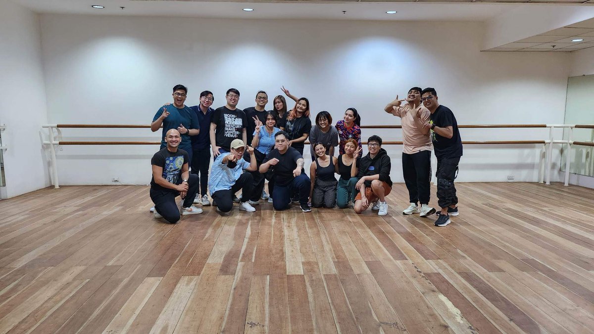 Had this idea in my head for a while and finally kicked it off tonight! Held a pilot ✨theater for esports talents✨ workshop and I think it was a success! 🙌