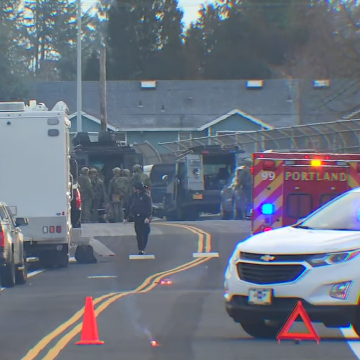 FOX 12 Oregon tweet media