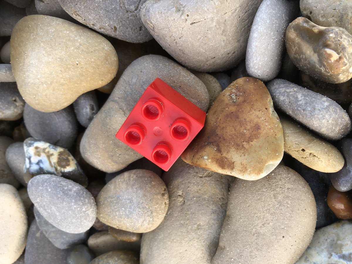 Dave_Dixon1's tweet photo. Another blustery day at #marsdenbay @nationaltrust took 1.69kg off the #beach my 1st piece for @TJRPitt #justonepiece 📸1 mainly 💨 blown #litter #plasticpollution again today the weather & tides are more favourable towards the W/E so might get more then #lovewhereyoulive https://t.co/z132ebUhjL