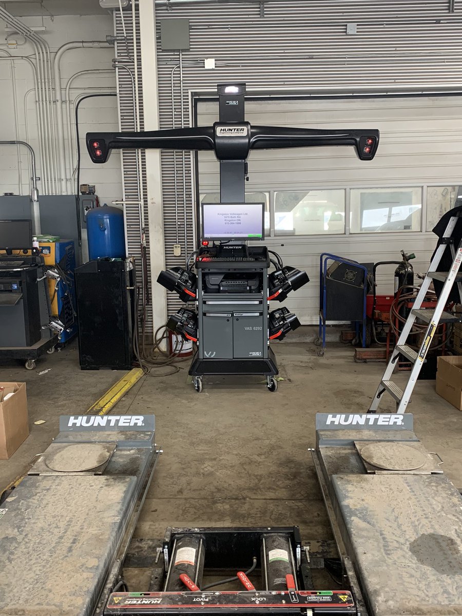 AmscSolutions's tweet photo. Congratulations!….and a huge thank you to Jen Durant, owner of both Audi Kingston and Kingston Volkswagen, for her trust in me. #hawkeyeelite #amscsolutionsinc #wechoosehunter #alignment #VAG https://t.co/NBWNpvhAYz
