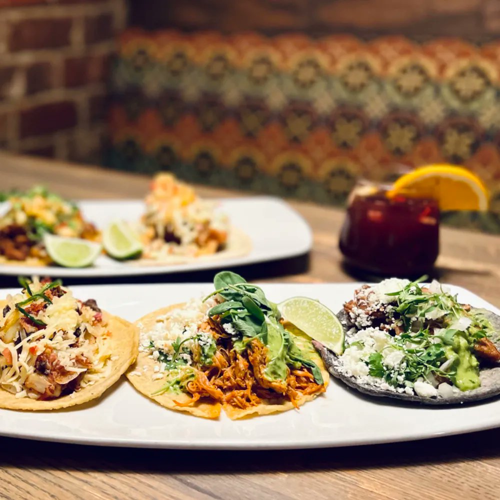 ElPatronOrl's tweet image. Looking for a delicious way to mix things up? 👀 😋 🌮

Enjoy any 3 Artisan Tacos with our Signature Mix &amp;amp; Match. And don't forget the craft cocktail for a complete meal! 🤩

View the artisan taco menu at elpatronorlando.com.

#ArtisanTacos #MixThingsUp #ElPatronOrlando