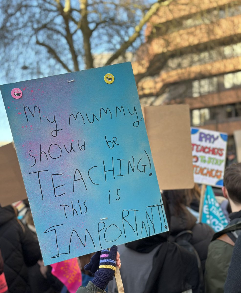 #NationalEducationUnion #SaveOurSchool #TeacherStrike <a href="/NEUnion/">National Education Union</a>