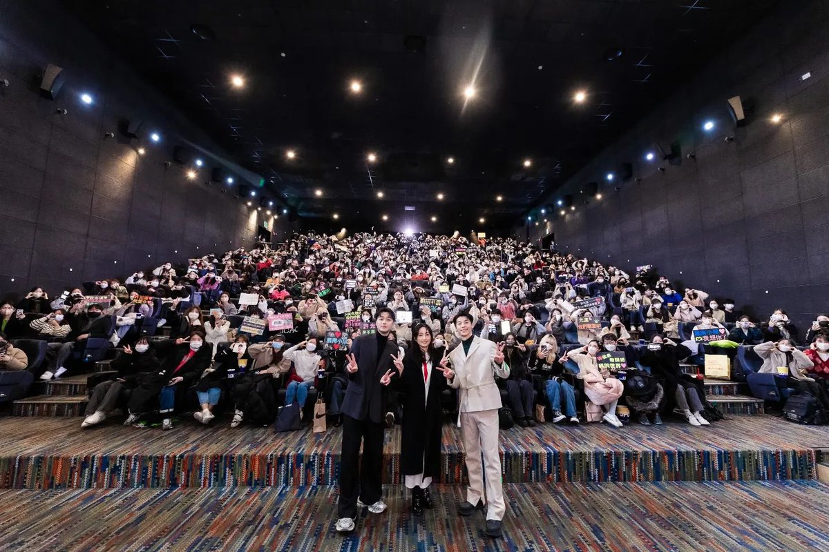 _xihuan24's tweet photo. + 세번째날 무인 단체사진들 https://t.co/H6X182N3Fp
