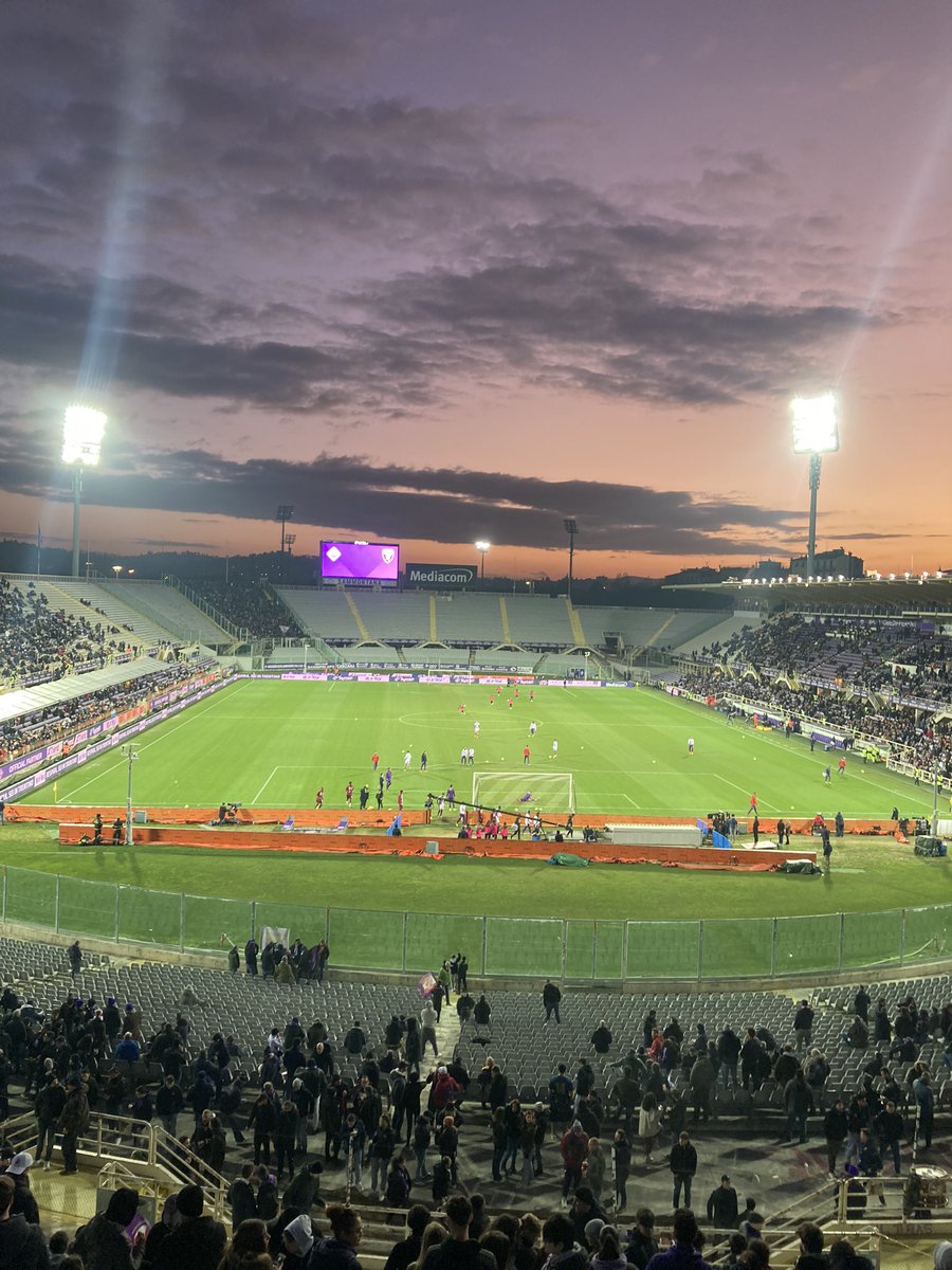 Comunque vada devi sapere che
Noi non ti lasceremo mai da sola.
Carica! 💜
#Fiorentina #FiorentinaTorino