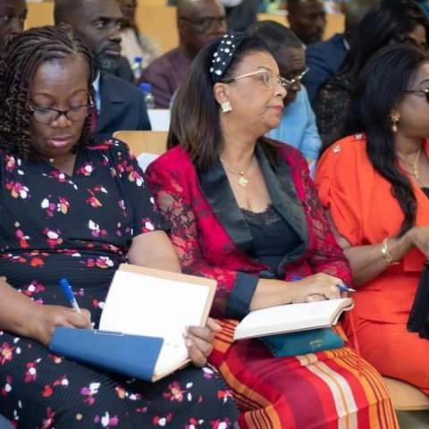 Faisant suite aux instructions du Dr. Guy Patrick Obiang Ndong , Ministre de la Santé et des Affaires Sociales, l’ensemble des personnels du CNTS a d’ores et déjà pris toutes les dispositions pour l'application de la feuille de route du Gouvernement.