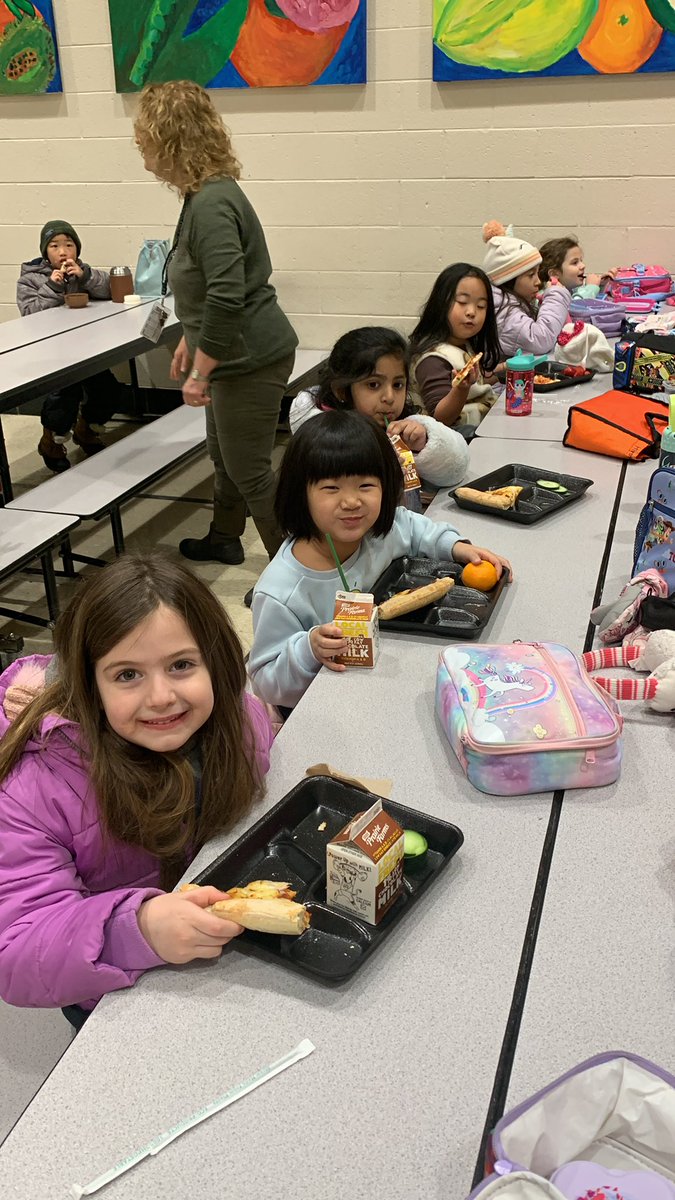 It’s pizza day! And check out that salad bar! Yum!