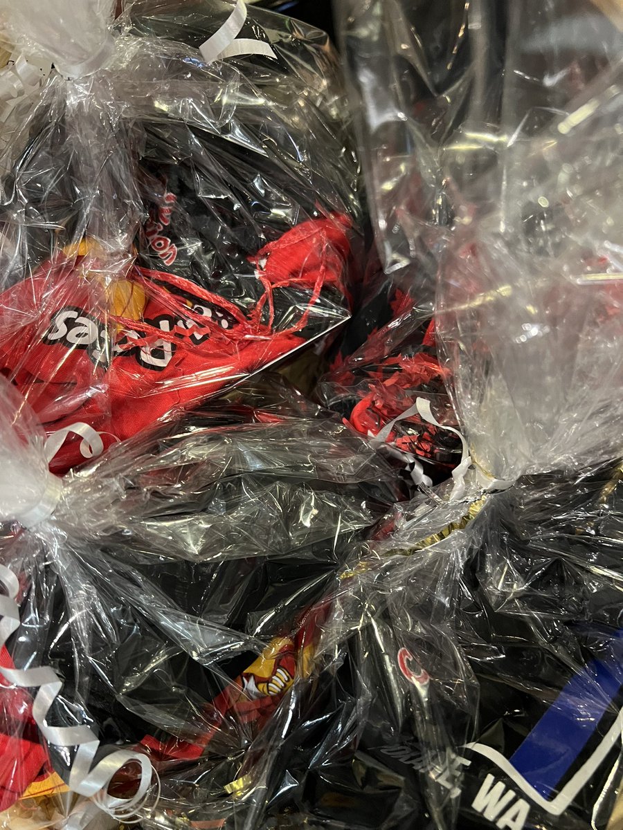 RVRoadRunners's tweet image. It’s almost here! Our banquet is this Saturday! Prizes are prepared. Limited tickets available at the door!
runsignup.com/Race/NJ/Bridge…