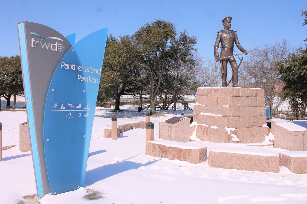 Snap a snow picture with Fort Worth's founder, Major Ripley Arnold, at McMillan Plaza next to Panther Island Pavilion❄️📸 Visit this monumental 12-foot-tall bronze statue and learn more about Fort Worth's history!