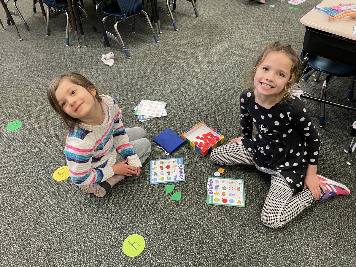 We are having a great day of play! <a href="/WoodbrookCCS/">Woodbrook Elementary</a> <a href="/globaldayofplay/">Global Day of Play</a>  <a href="/myccs/">myccs</a> #dayofplay!