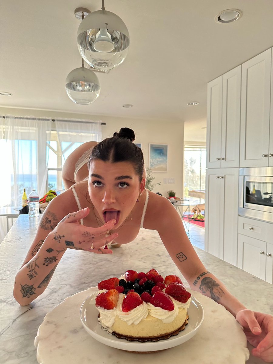 Double cake t.co6xNbjLWd0S 