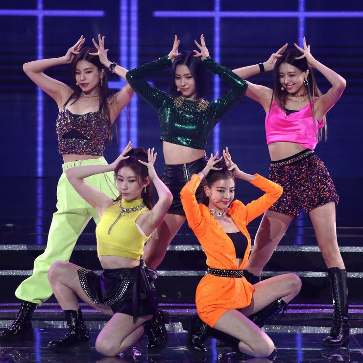 Kaveh has been revealed as a new member of ITZY!