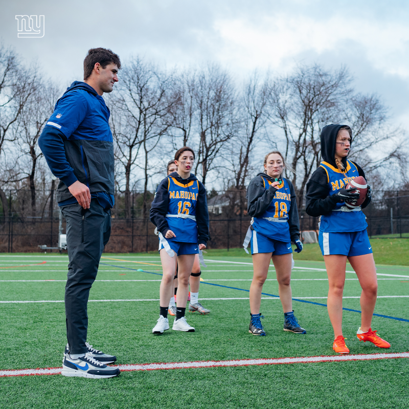Giants's tweet photo. High school girls flag football has been approved as a NY state championship sport‼️ 

#NGWSD 👏