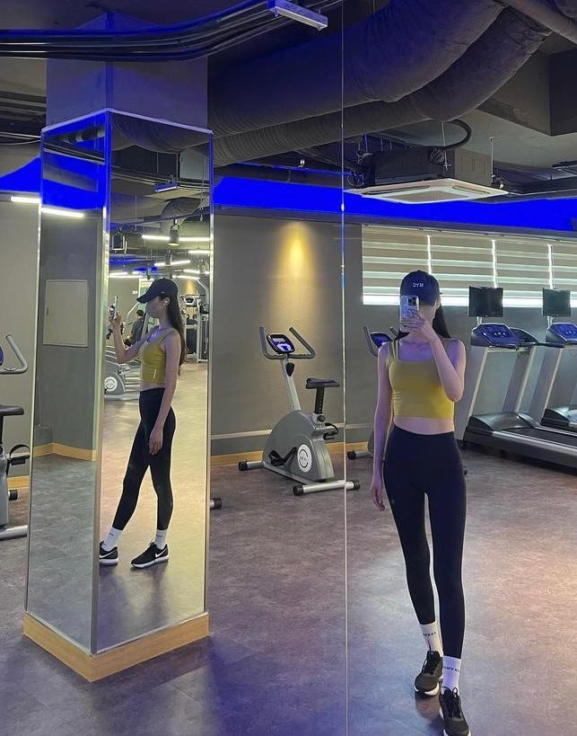 After this I have planned what I will eat.😂
#gymgirl  #mirrorselfie #asiangiris