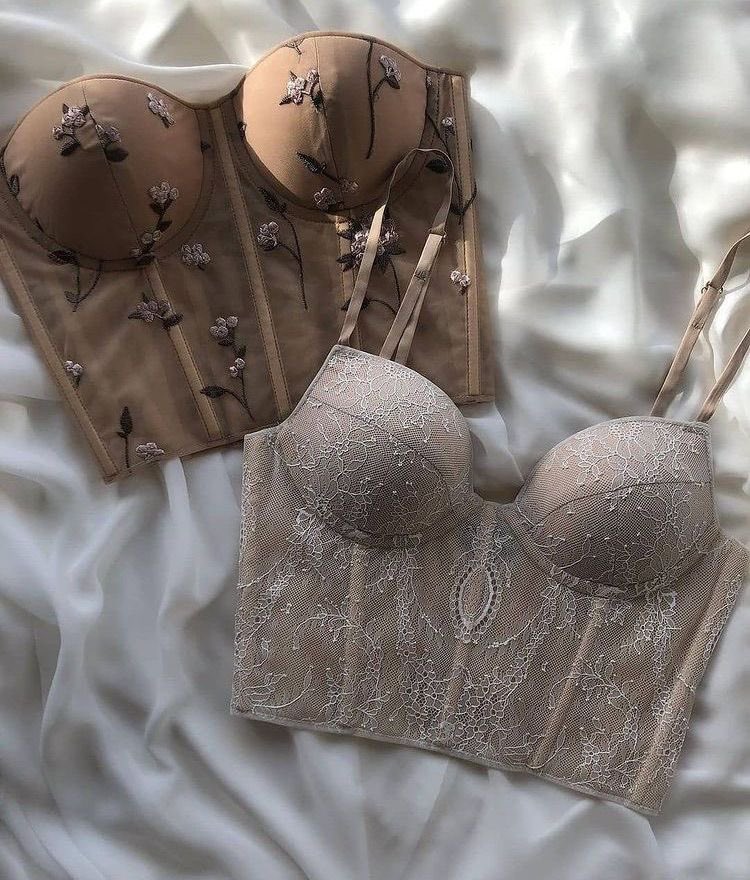 300moods's tweet photo. Embroidered bustier https://t.co/RIc9ToZMw8